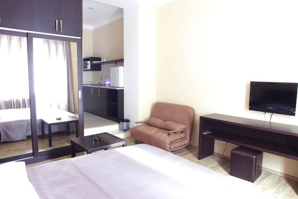 Apart Hotel Gh Tbilissi Extérieur photo