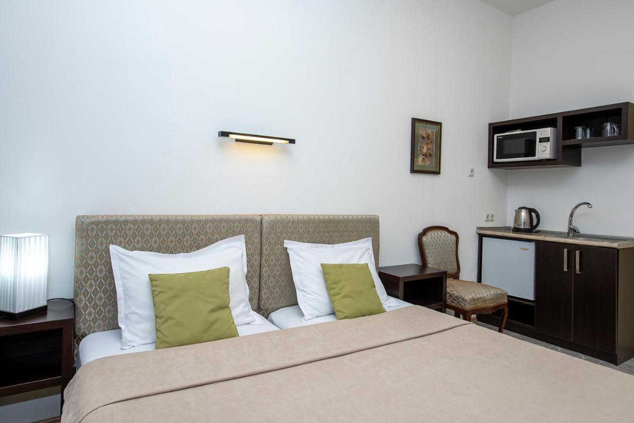 Apart Hotel Gh Tbilissi Extérieur photo