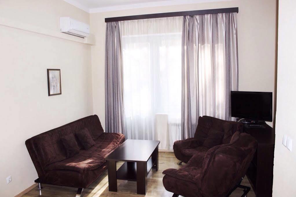 Apart Hotel Gh Tbilissi Extérieur photo